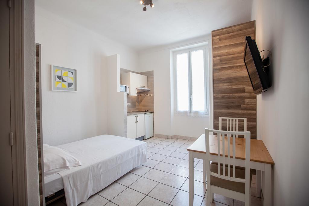Appartements Foch Cannes Habitación foto